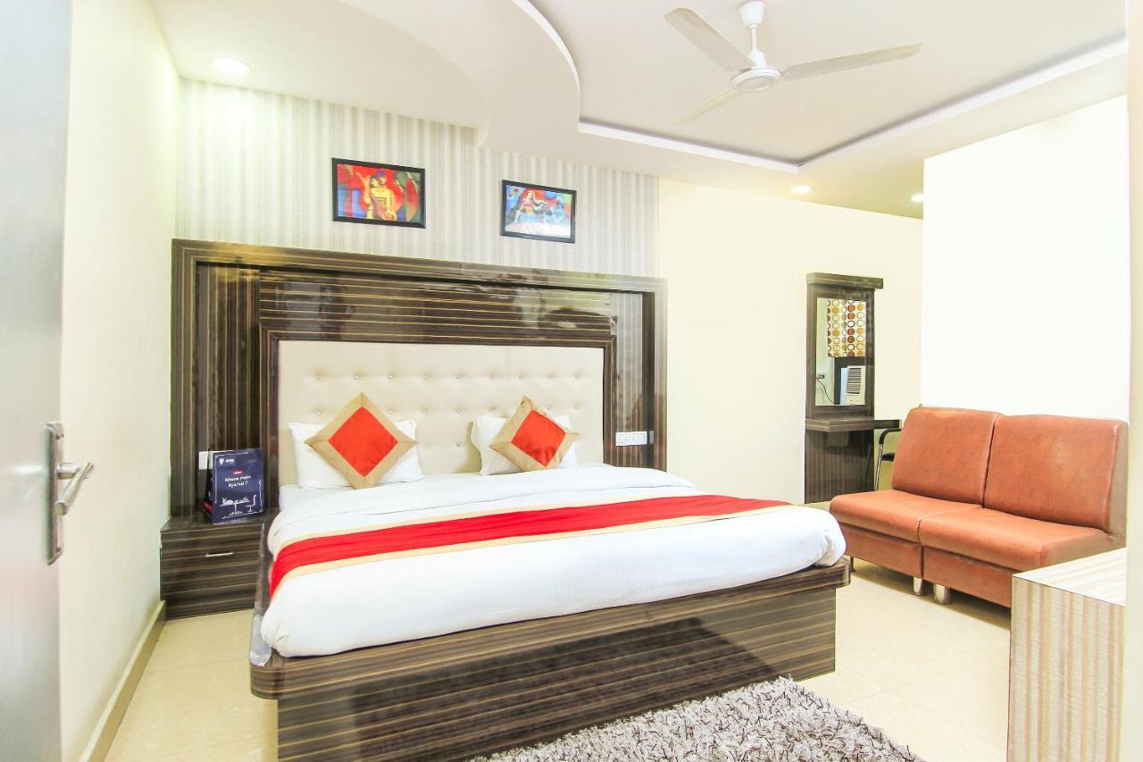 Oyo 8883 Hotel Comfort Zone Lucknow Exterior photo