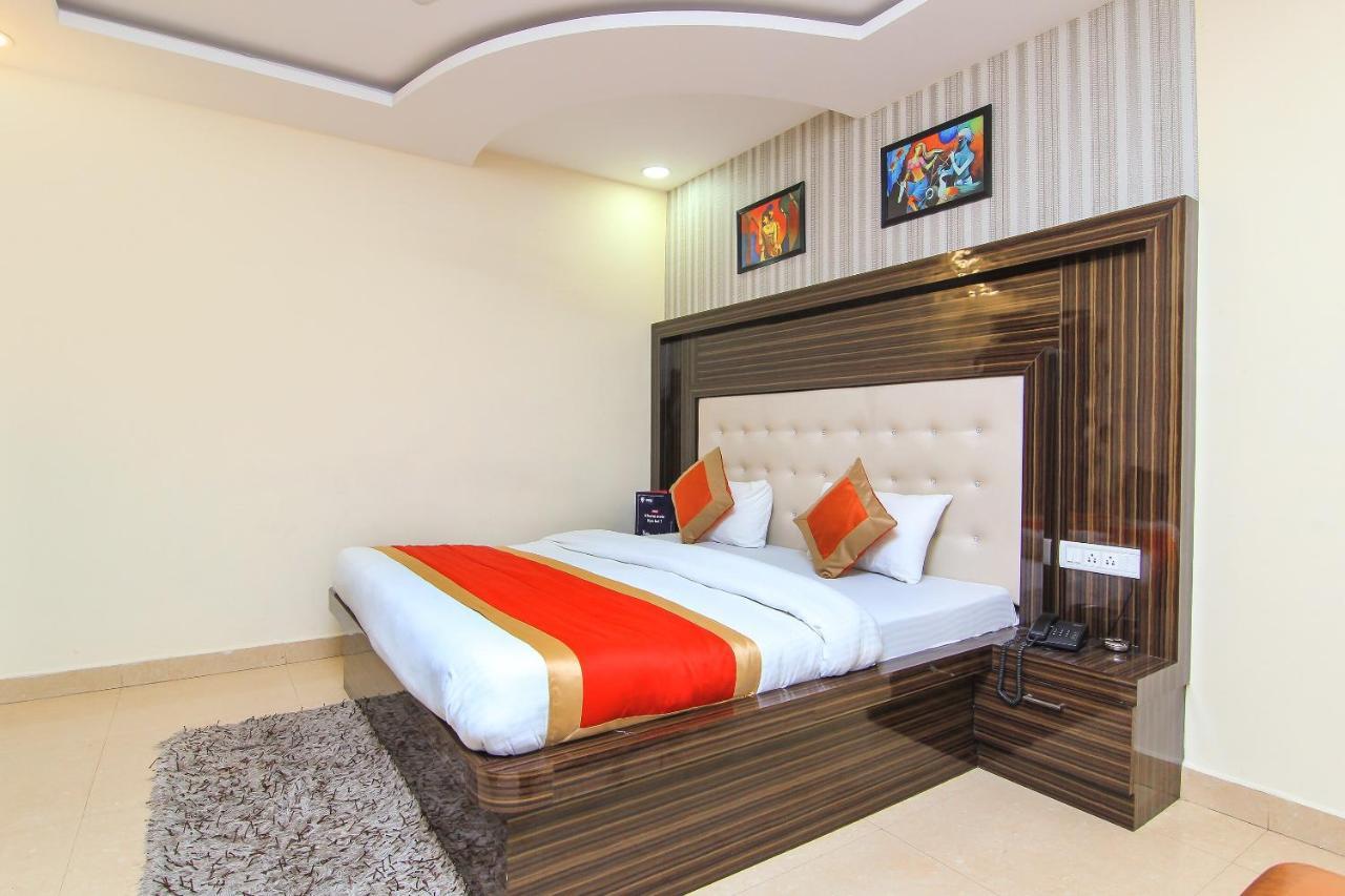 Oyo 8883 Hotel Comfort Zone Lucknow Exterior photo
